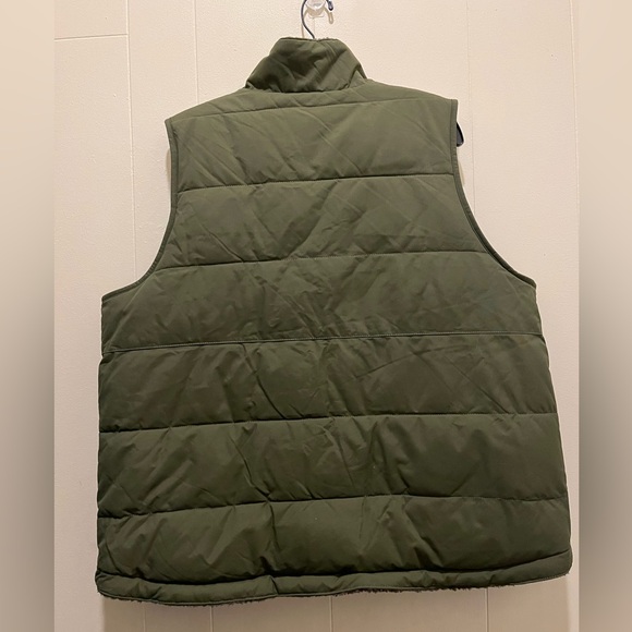 Carhartt Montana Insulated Reversible Fleece Lined Olive Green Vest—XL Women’s - Picture 2 of 9